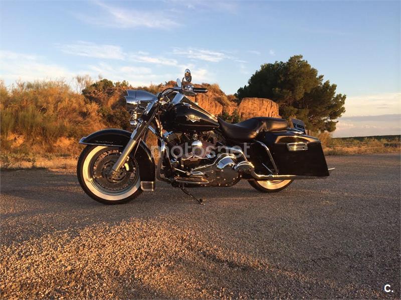 HARLEY DAVIDSON Touring Road King Classic