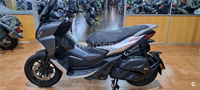 APRILIA SR GT 125