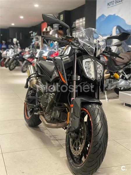 KTM 890 Duke