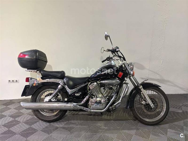 Comprar Suzuki Intruder 125 Vermelho 2011 em Botucatu-SP