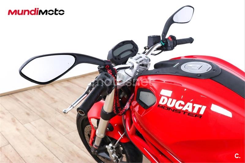 DUCATI MONSTER 696+ ABS