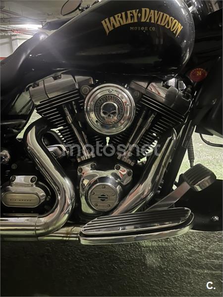 HARLEY DAVIDSON Touring Road King Classic