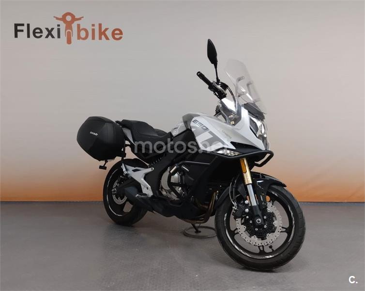 CFMOTO 650 MT