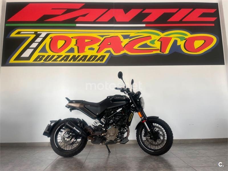 HUSQVARNA Svartpilen 125