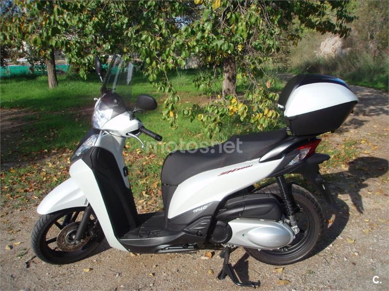 HONDA SCOOPY SH300i Sport TopBox