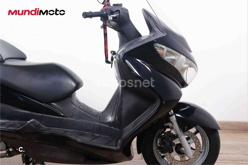 SUZUKI BURGMAN 200