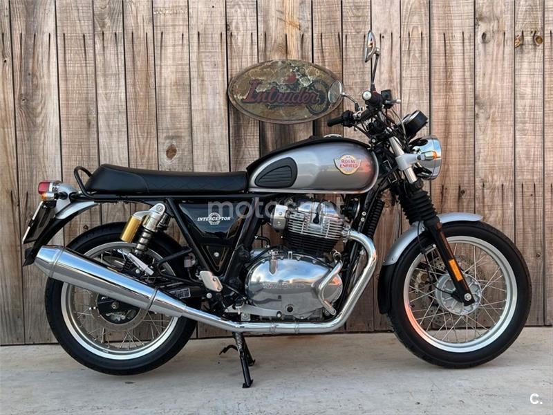 ROYAL ENFIELD Interceptor 650