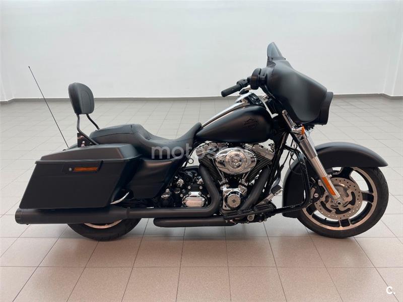 HARLEY DAVIDSON Touring Street Glide