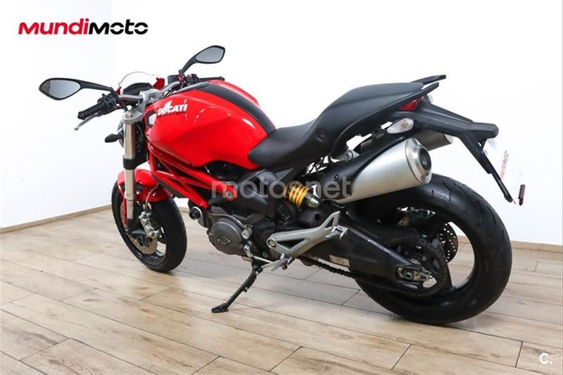 DUCATI MONSTER 696