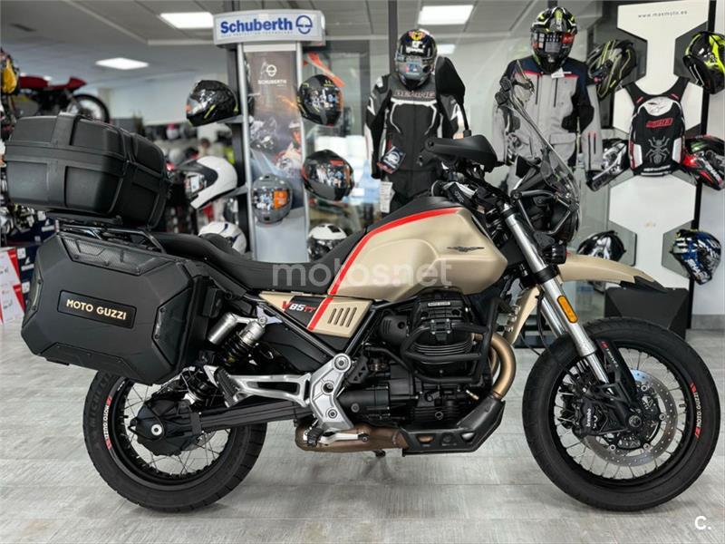 MOTO GUZZI V 85 TT Travel