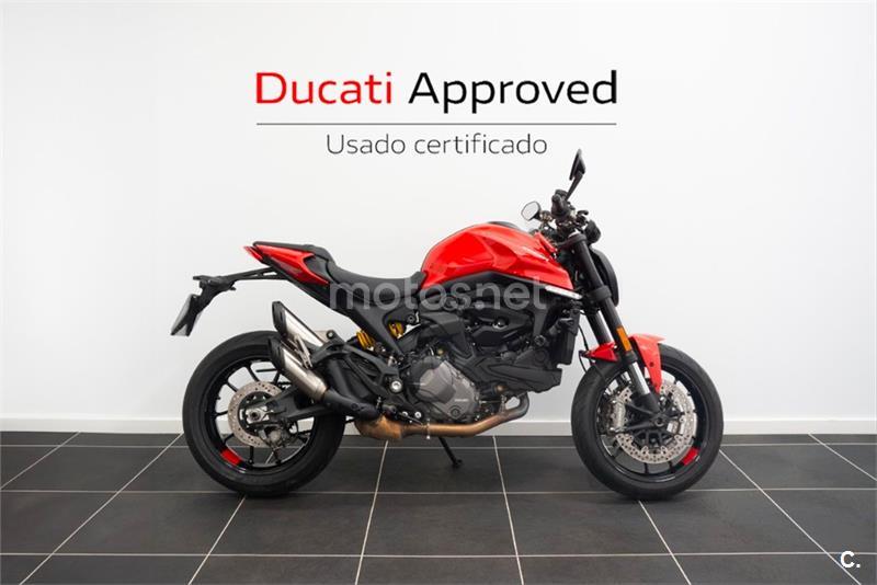 DUCATI Monster