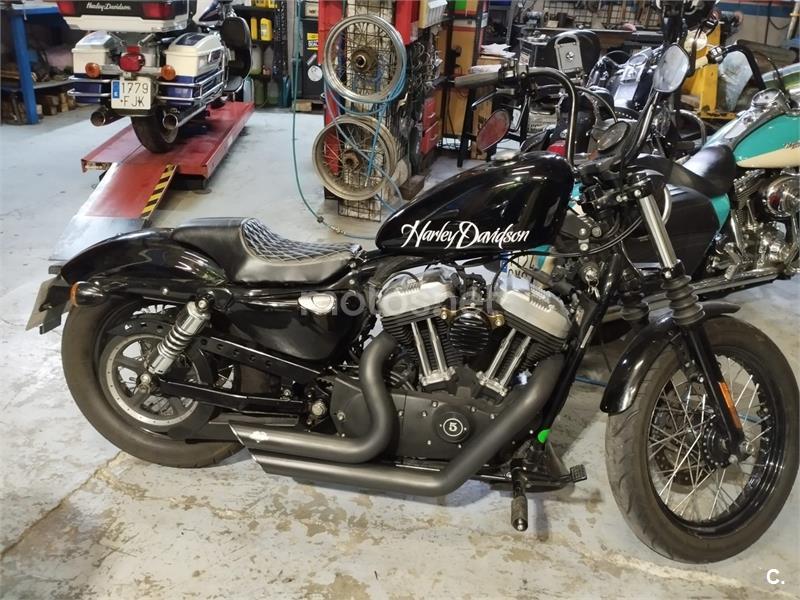 HARLEY DAVIDSON Sportster 1200 Custom