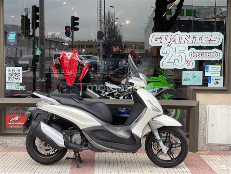 Piaggio Beverly 350 Sport Touring ie abs - MotoFox