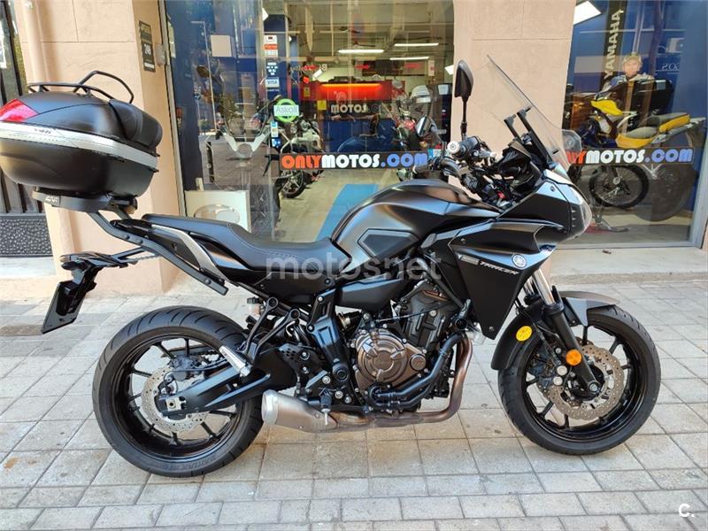 Alquiler de Moto Yamaha MT 07 ABS Naked Barcelona Barato