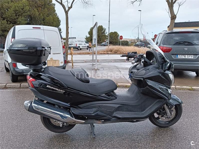 Scooter +125cc Suzuki Burgman 650 Executive (2015) - 6599 € En Cádiz 