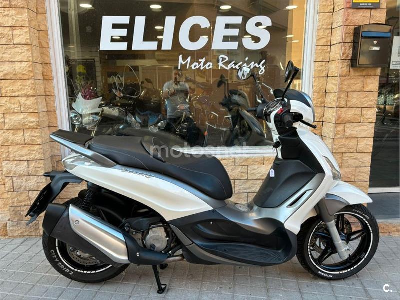 Scooter +125cc PIAGGIO beverly Sport Touring 350 ie (2014) - 2.650 € en ...