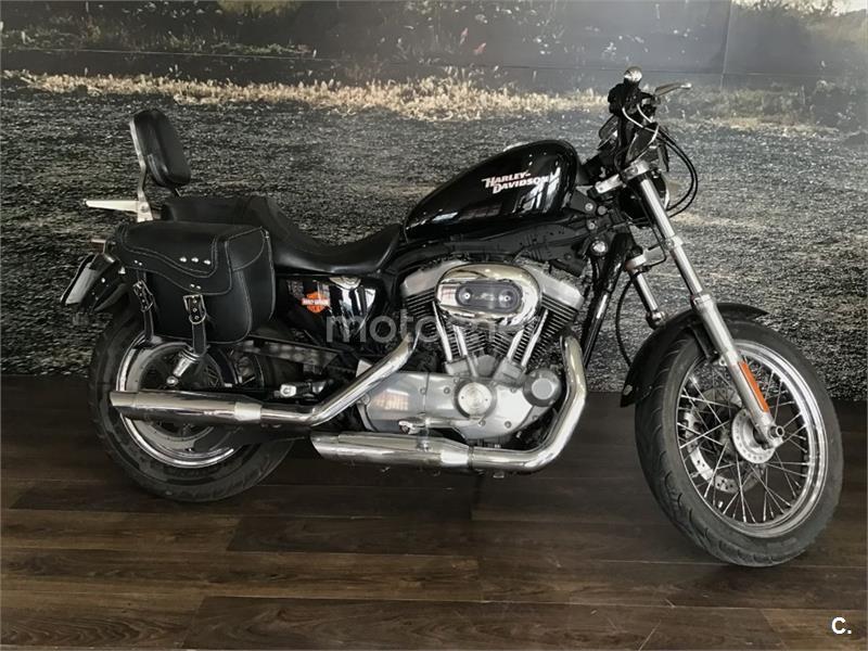 HARLEY DAVIDSON Sportster 883