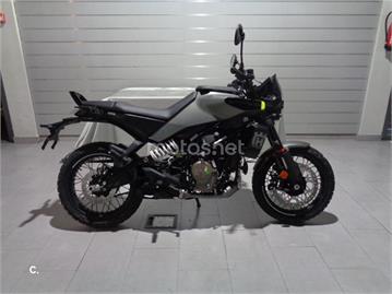 HUSQVARNA Svartpilen 125 Versión 2024