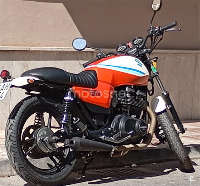 Suzuki GSX400E - Tuneada