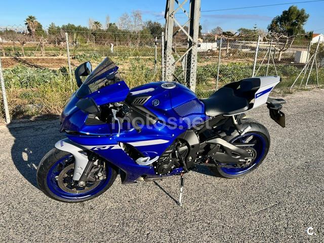 YAMAHA YZF-R1