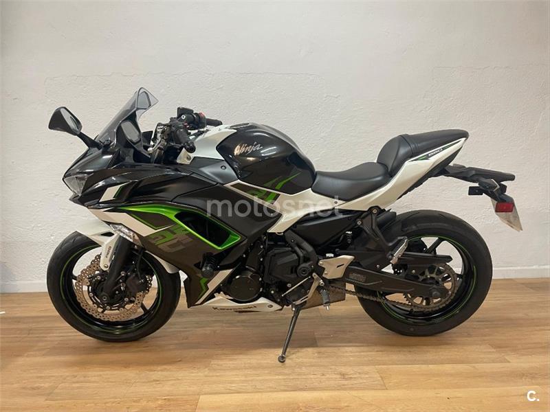 KAWASAKI Ninja 650