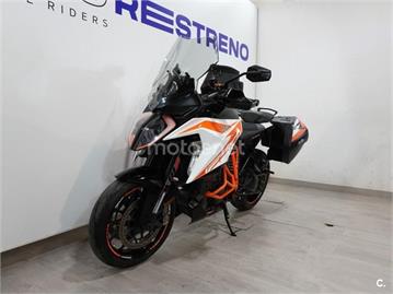 KTM 1290 Super Duke GT