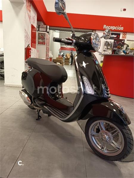 scooter-125cc-vespa-125-2025-4-625-en-bizkaia-motos