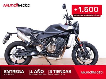 HUSQVARNA Svartpilen 801