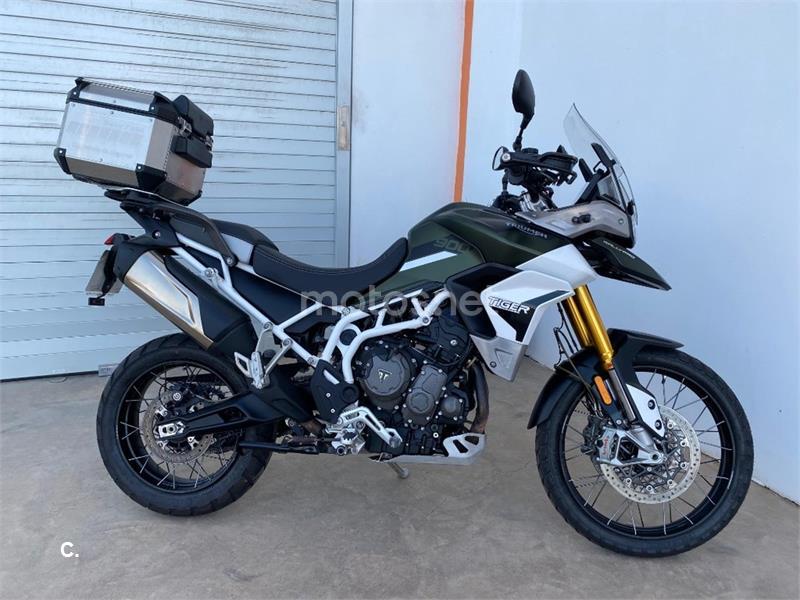 Triumph Tiger 900