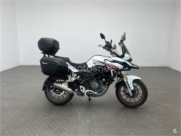 Benelli TRK 251