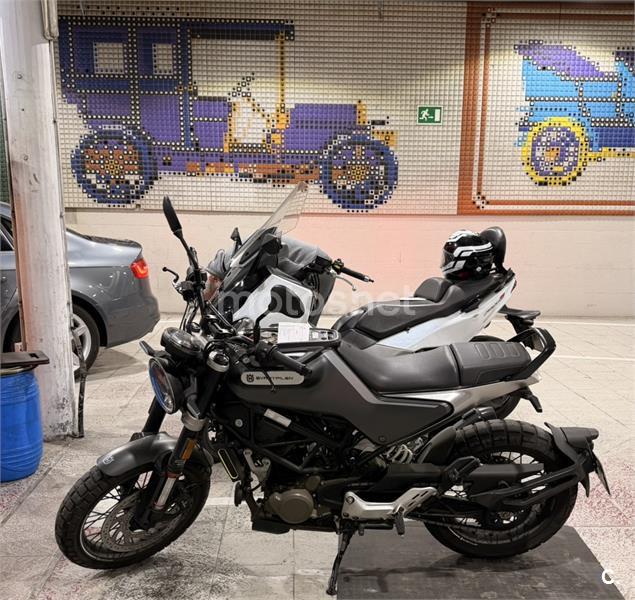 Husqvarna Svartpilen 125