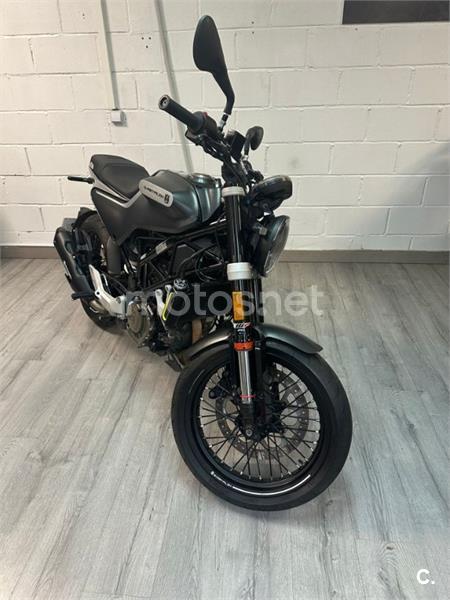 Husqvarna Svartpilen 125