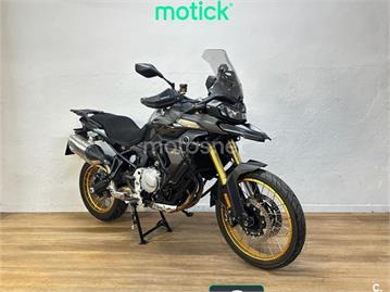 Voge 900 DSX