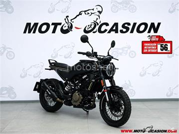 HUSQVARNA Svartpilen 125 Versión 2021 - 2023