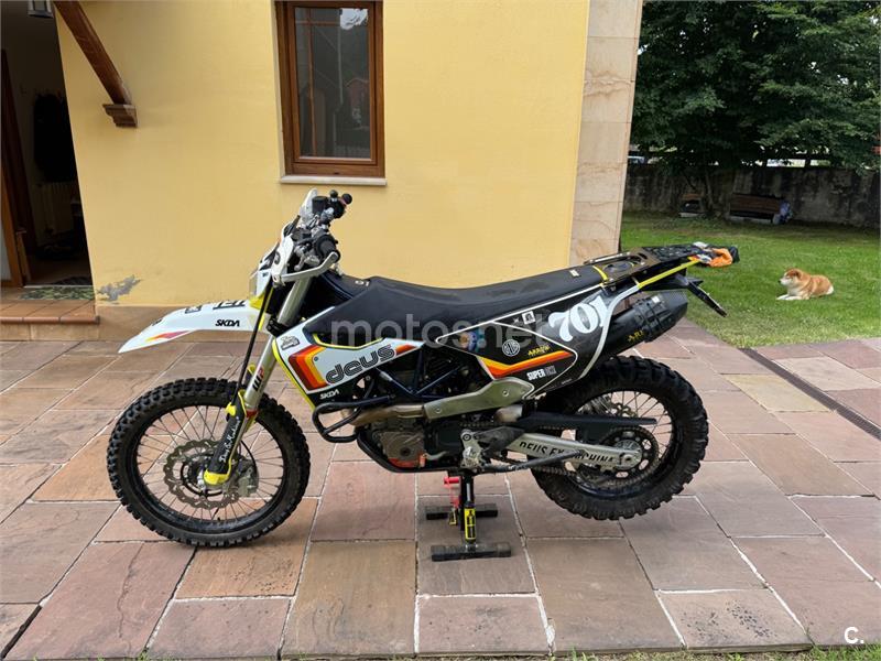 HUSQVARNA 701 Enduro Versión 2024