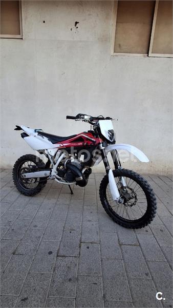 HUSQVARNA WR 300 Versión 2008 - 2011