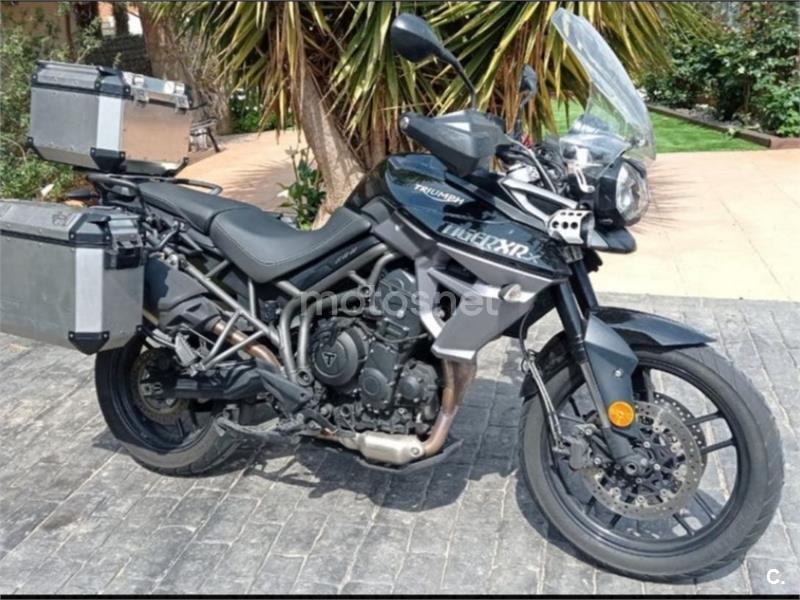 TRIUMPH Tiger 800 XR X