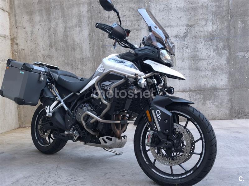 Triumph Tiger 900