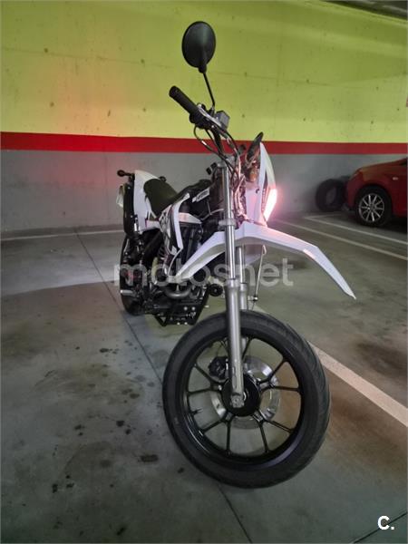 RIEJU MRT 125 SM LC