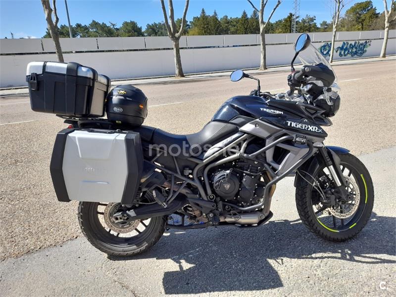 TRIUMPH Tiger 800 XR X