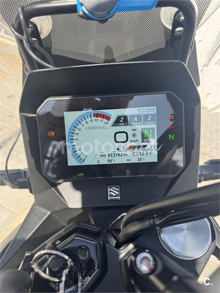 SUZUKI V-Strom 800 Tech
