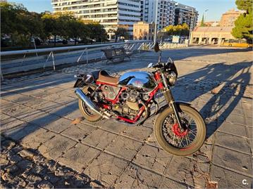 Moto Guzzi V7 II 2015