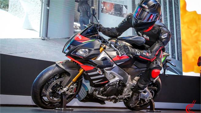 Aprilia Tuono V4 1100RR/Factory 2020