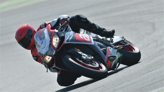 Aprilia RSV4 RR y RF