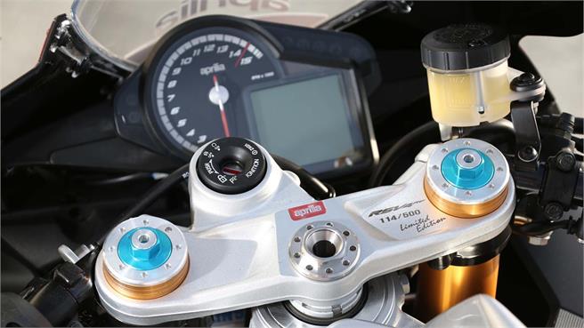 Aprilia RSV4 RR y RF