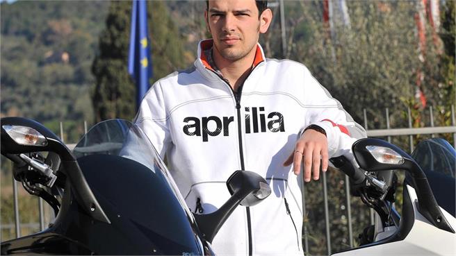 Presentación Aprilia SRV850