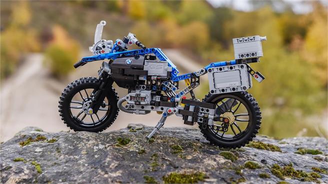LEGO Technic BMW R 1200 GS Adventure