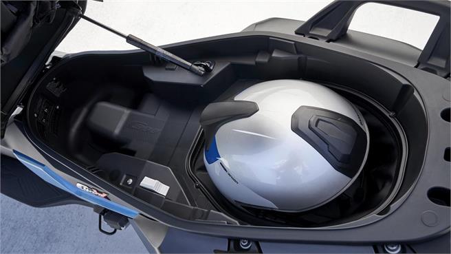 BMW C 400 X: A por todas