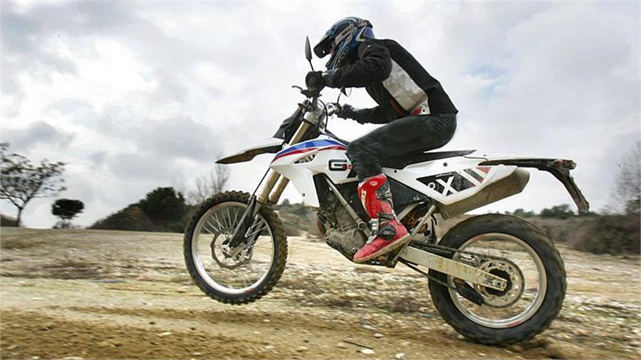BMW G 450 X E45X/K16 2010, LIQUI MOLY 10W-40 Off. 2L, HiFlo Ölfilter