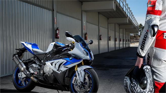 BMW HP4